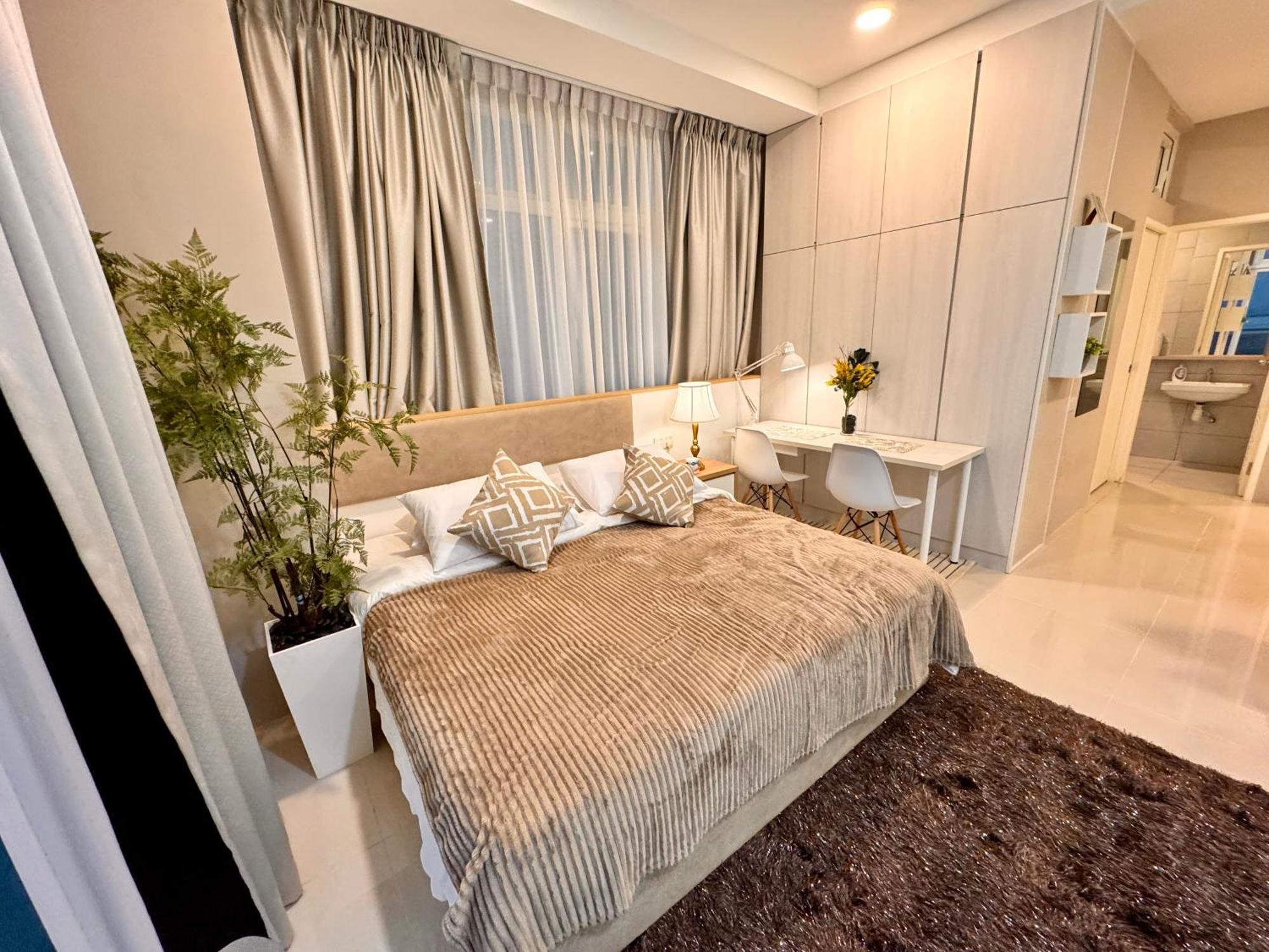 Riverine Kuching Luxury 4Pax With Balcony Facing Waterfront View מראה חיצוני תמונה